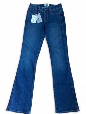 PAIGE Manhattan Bootcut Jeans NWT, Never Worn